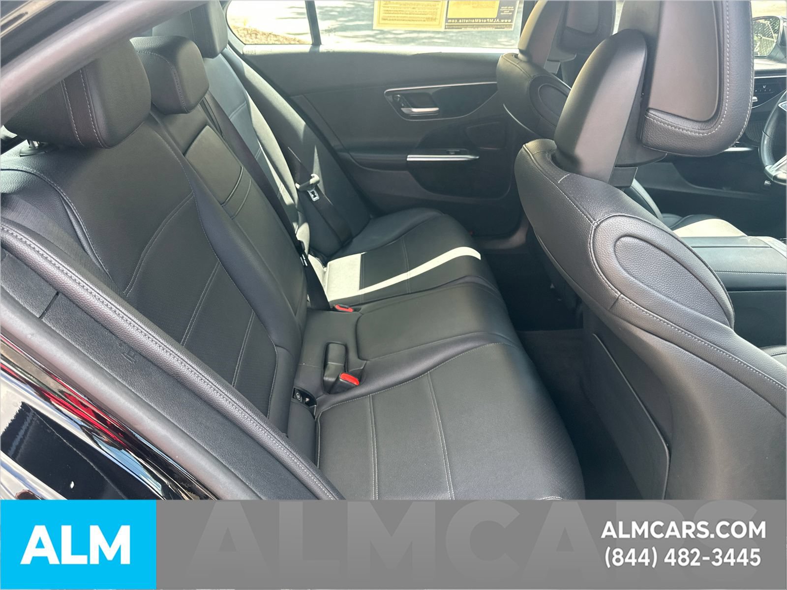 Used 2025 Mercedes-Benz C 300 Sedan image 17