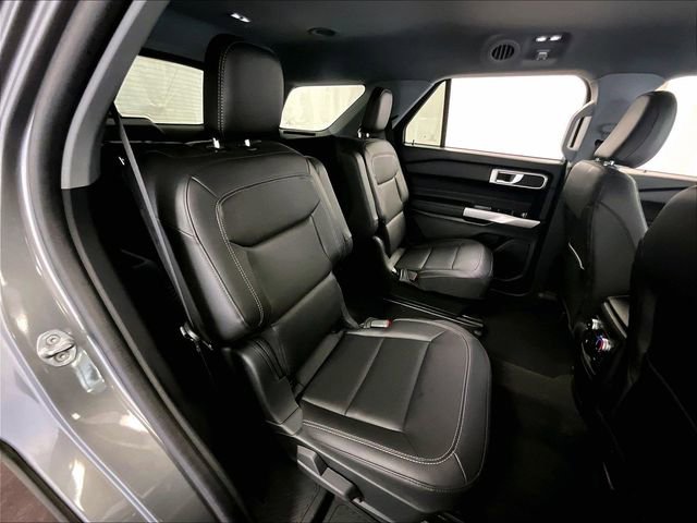 Certified 2022 Ford Explorer XLT w/ Equipment Group 202A AWD/4WD image 26