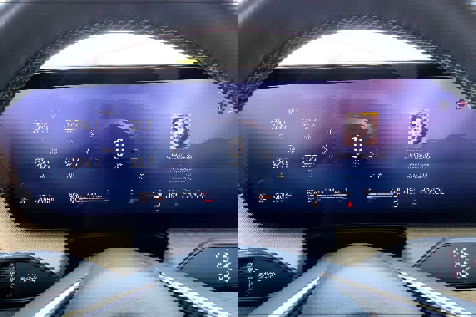 Used 2025 Buick Enclave Preferred FWD image 26