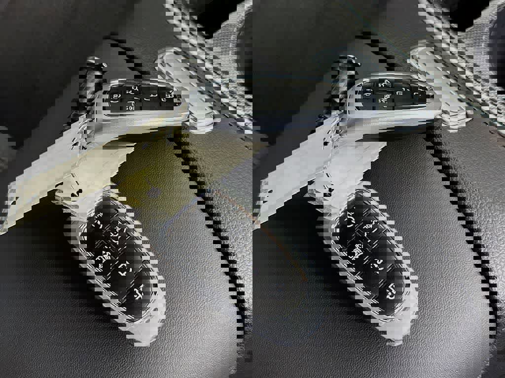 Used 2023 Hyundai Santa Fe SEL image 24