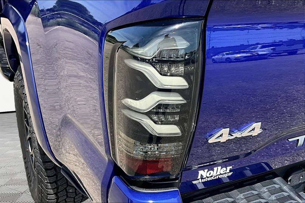 Used 2022 Toyota Tacoma SR5 AWD/4WD image 31