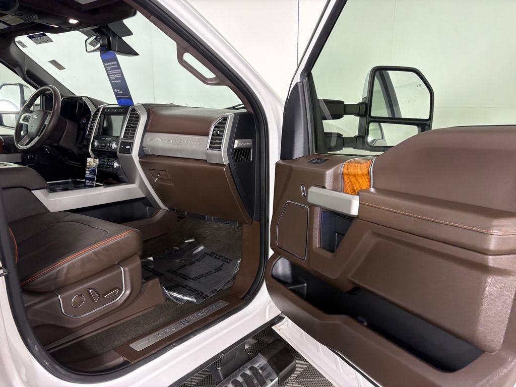 Certified 2017 Ford F250 King Ranch w/ Chrome Package AWD/4WD image 35