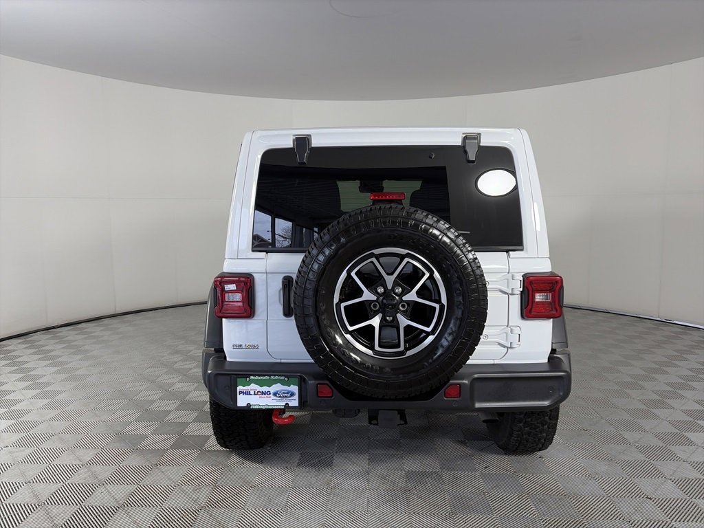 Used 2024 Jeep Wrangler Unlimited Rubicon w/ Technology Group image 6