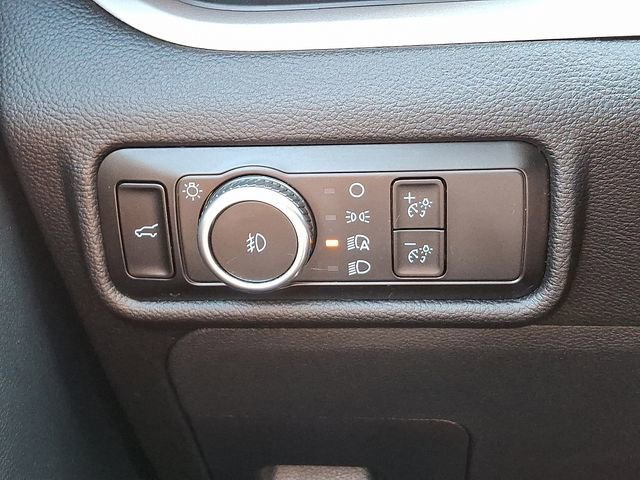 Certified 2023 Ford Explorer XLT w/ Equipment Group 202A image 24