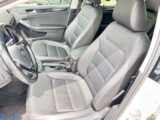 Used 2017 Volkswagen Jetta SEL FWD image 12