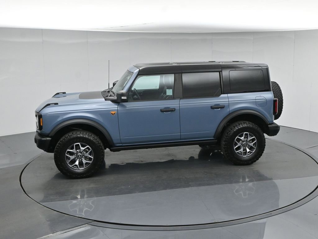 Certified 2025 Ford Bronco Badlands AWD/4WD image 46