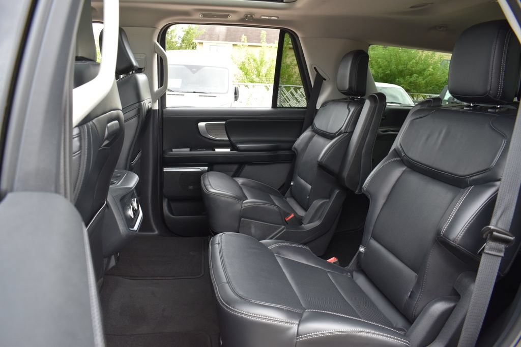 Certified 2025 Ford Expedition Platinum AWD/4WD image 25