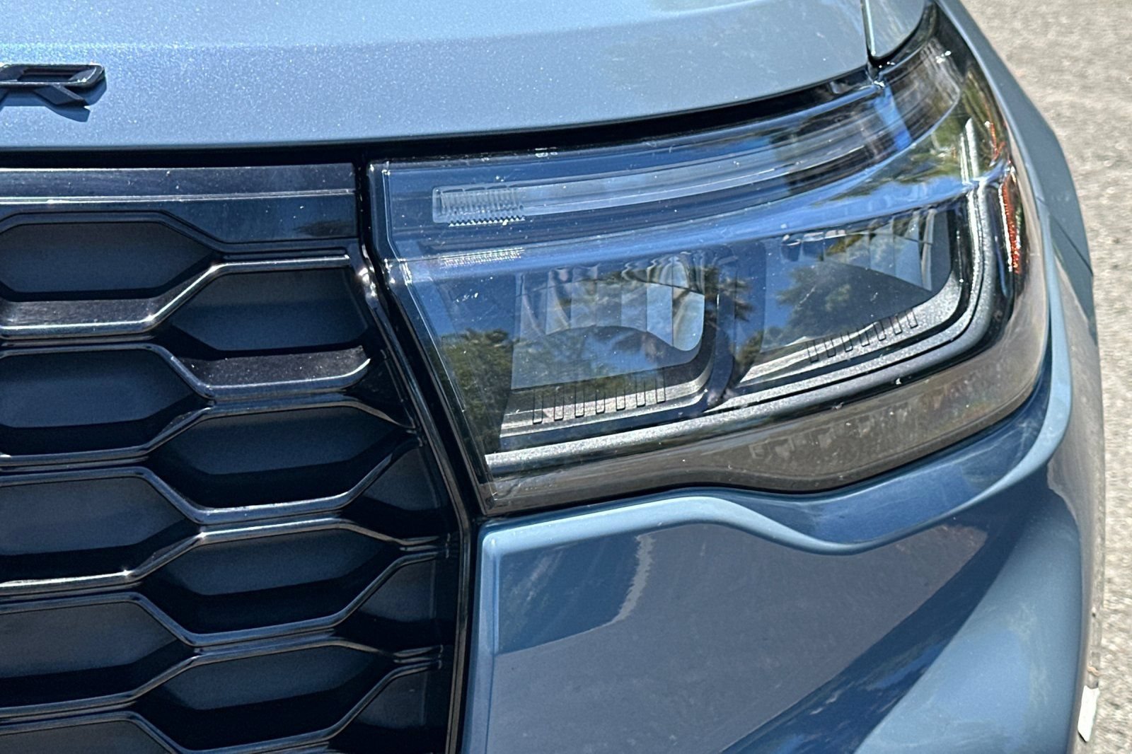 Certified 2025 Ford Explorer ST-Line w/ Premium Package AWD/4WD image 50