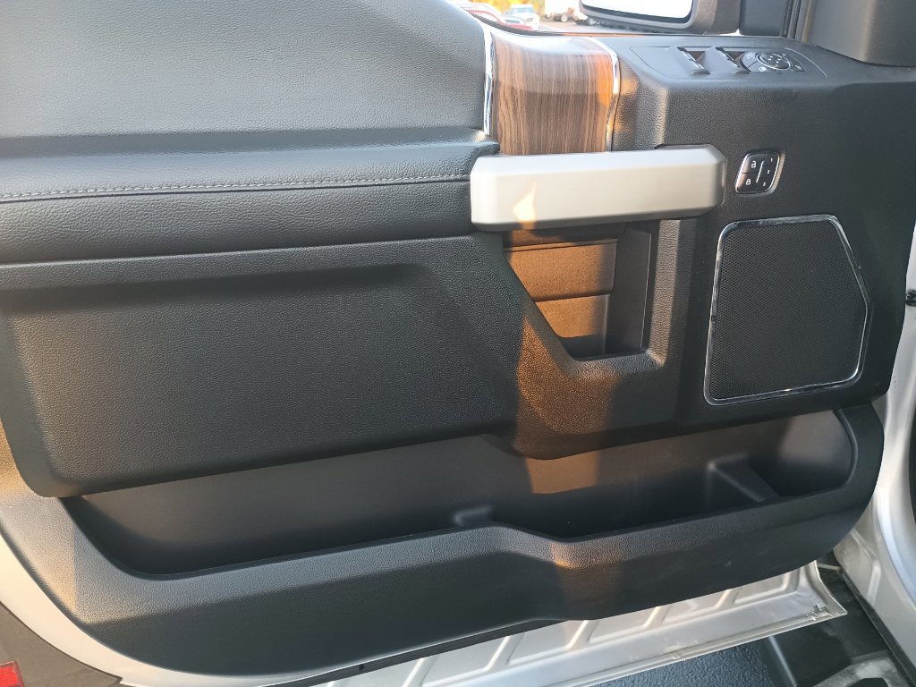 Certified 2016 Ford F150 Lariat image 18