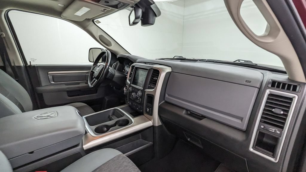 Used 2019 RAM 1500 Warlock AWD/4WD image 39