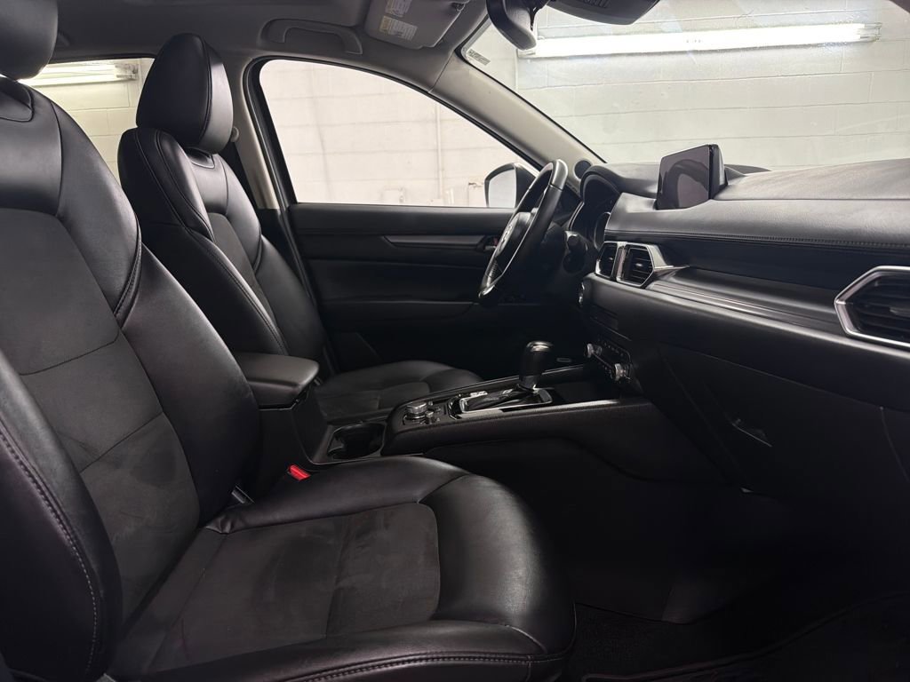 Used 2020 MAZDA CX-5 Touring image 29