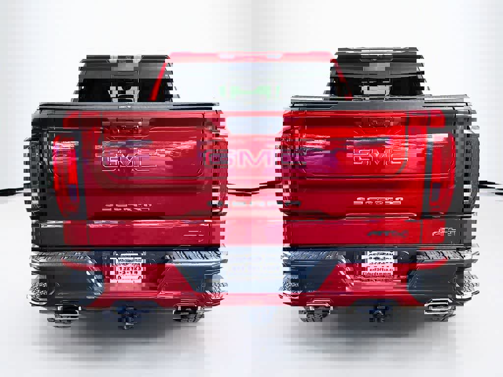 Used 2025 GMC Sierra 1500 AT4 w/ Technology Package image 4