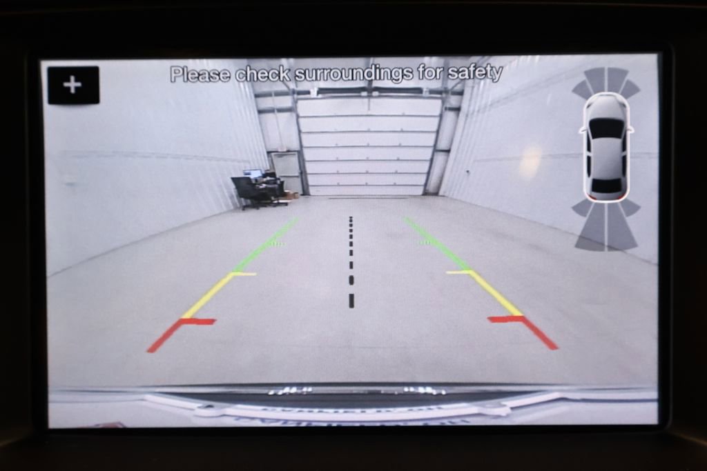 Certified 2018 Ford Explorer XLT w/ Equipment Group 202A image 35