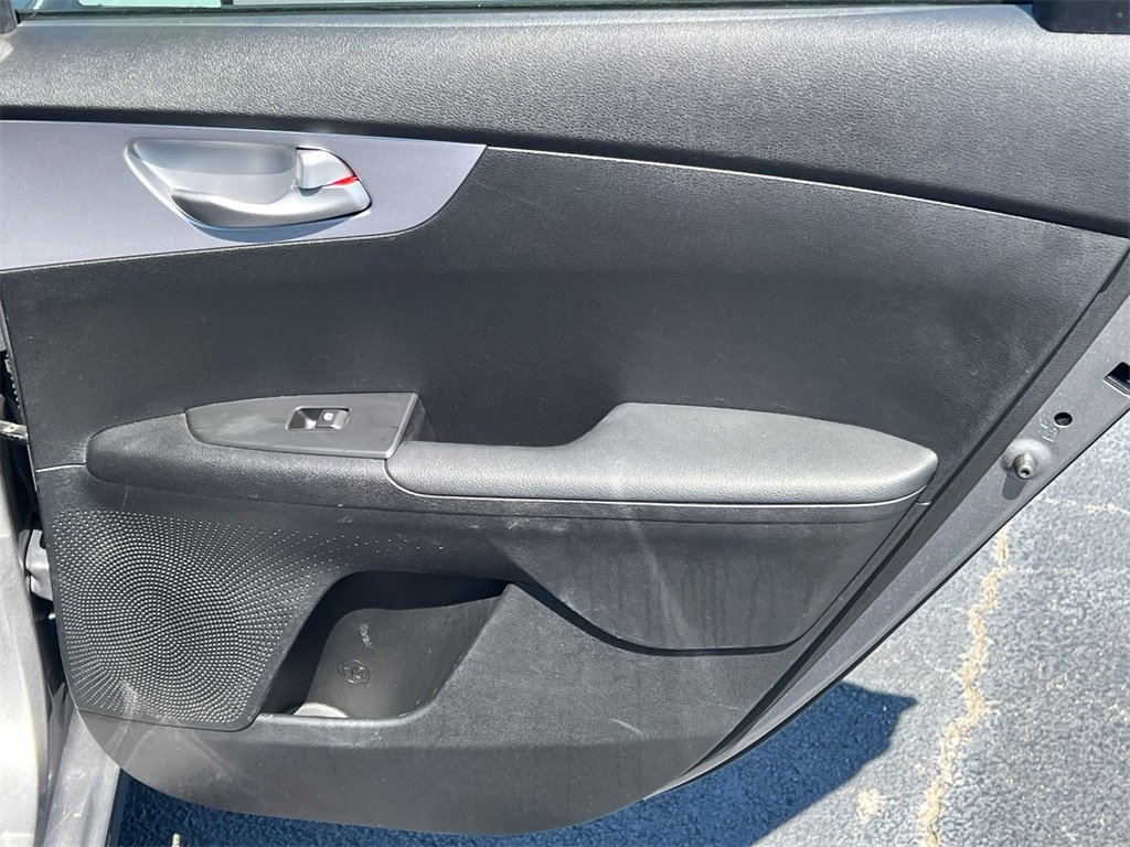 Used 2024 Kia Forte LXS image 16