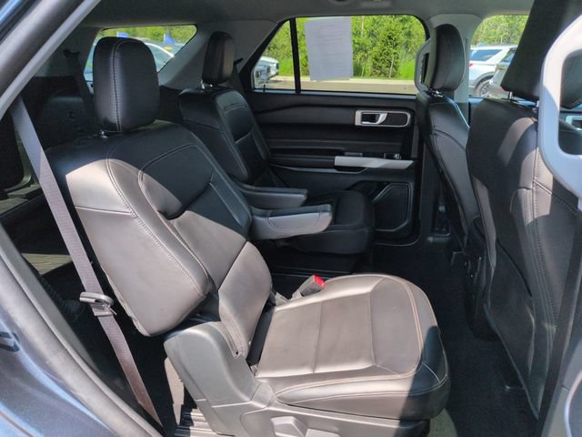 Certified 2023 Ford Explorer XLT w/ Equipment Group 202A AWD/4WD image 17