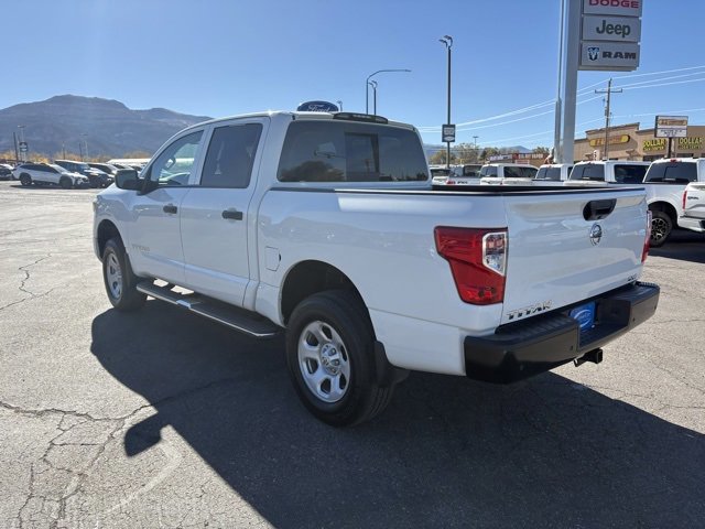 Used 2020 Nissan Titan S w/ S Utility Package image 4
