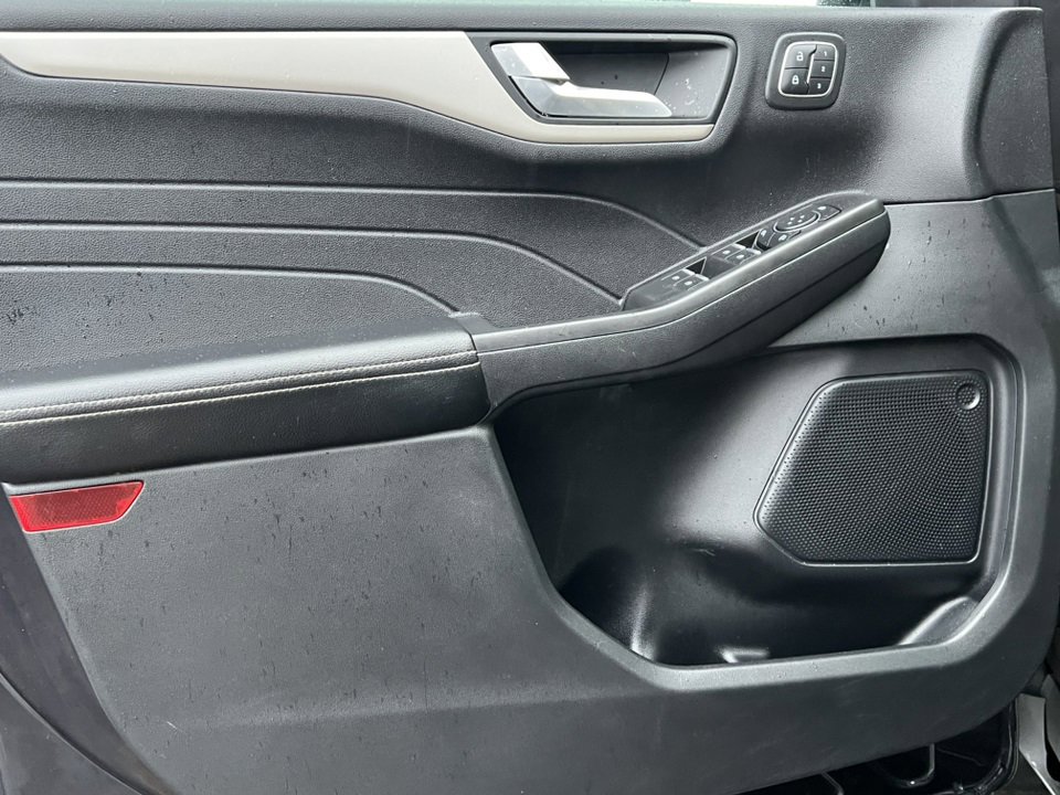 Certified 2021 Ford Escape SEL w/ Technology Package image 15