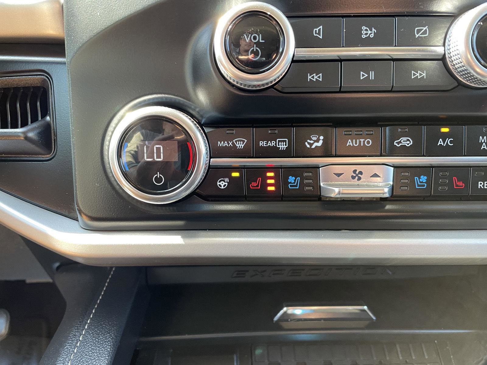 Certified 2024 Ford Expedition Max XLT AWD/4WD image 29