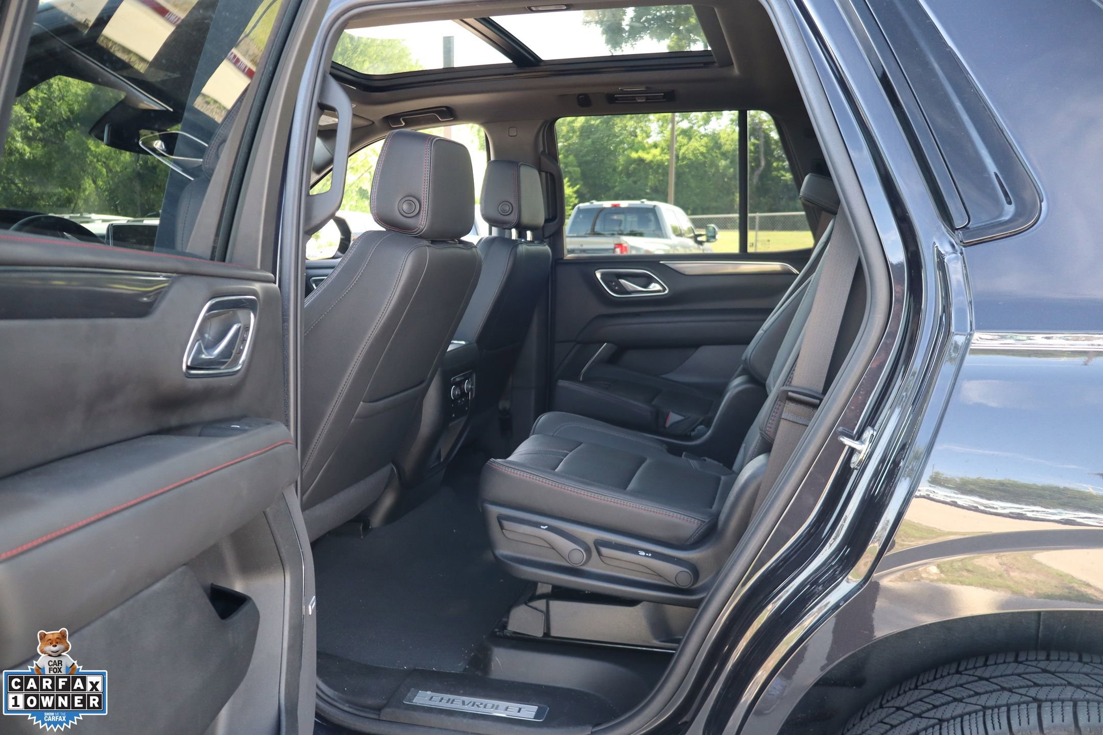 Used 2024 Chevrolet Tahoe RST w/ Luxury Package RWD image 27