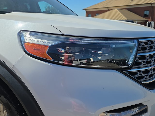 Certified 2023 Ford Explorer Limited w/ Limited Technology Package RWD image 9