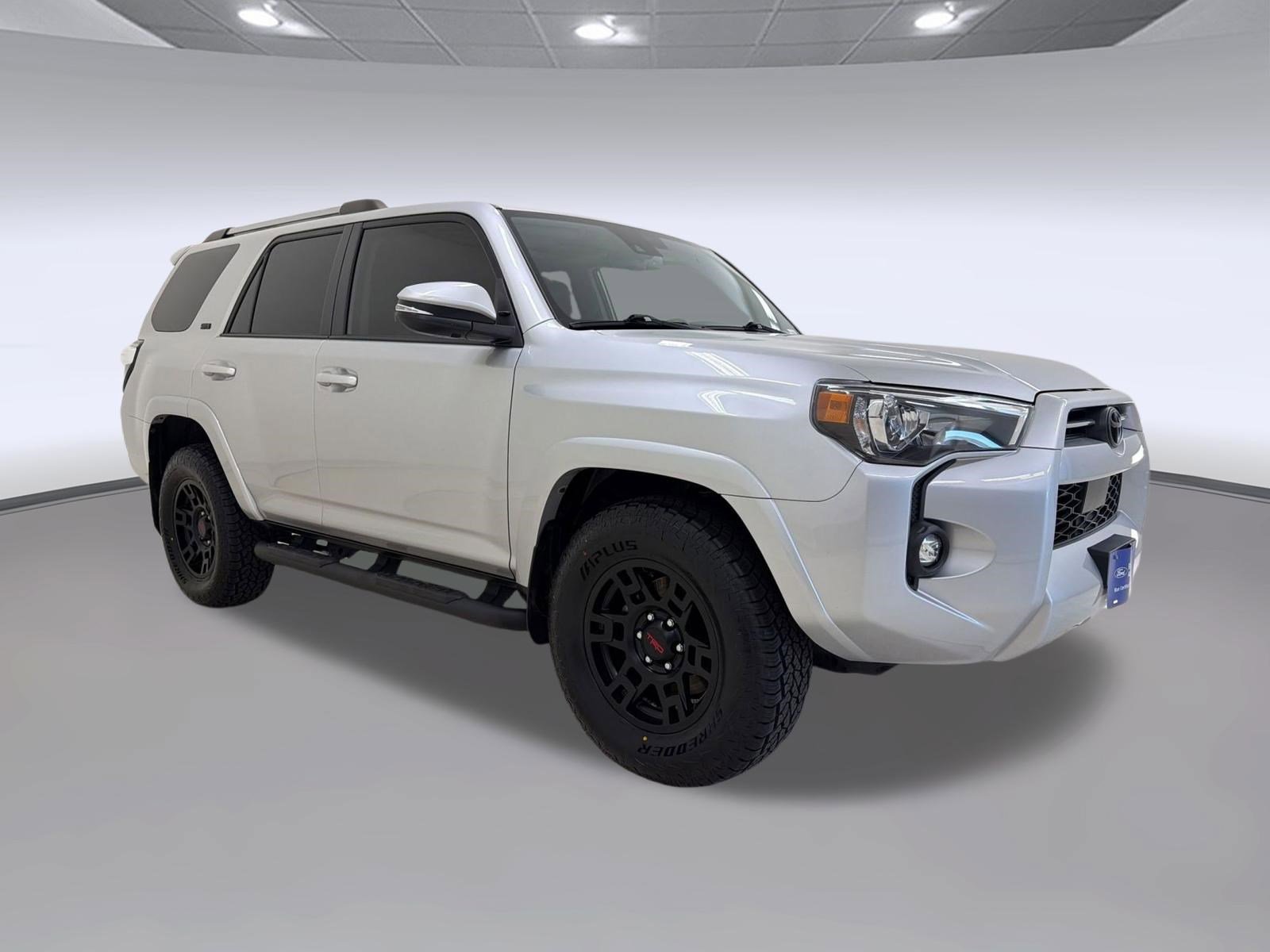 Used 2023 Toyota 4Runner SR5 Premium w/ Moonroof Package RWD image 7