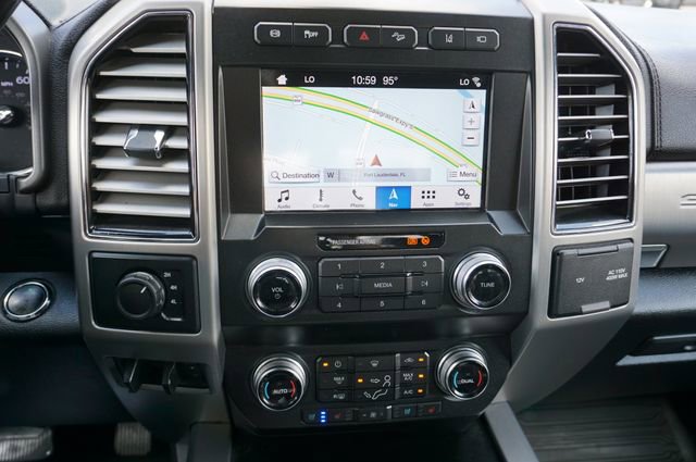 Certified 2019 Ford F450 Platinum w/ Platinum Ultimate Package AWD/4WD image 4