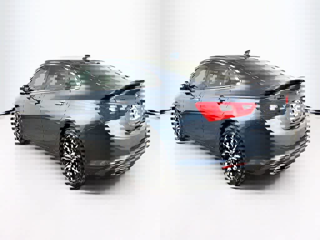 Used 2021 Chevrolet Malibu RS image 4