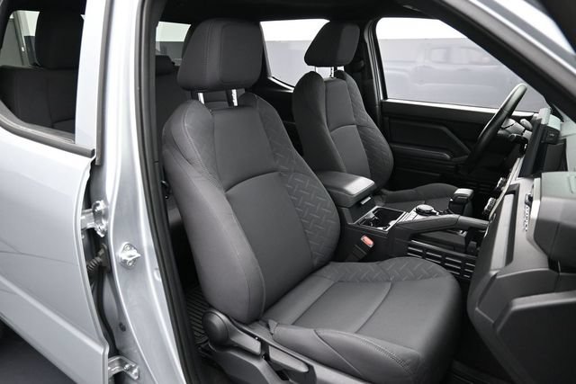 Used 2024 Toyota Tacoma SR w/ SR Upgrade Package AWD/4WD image 25