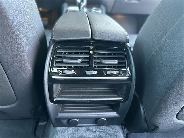 Used 2018 BMW 530i xDrive 530i xDrive image 25