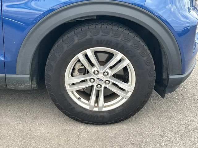 Certified 2022 Ford Explorer XLT w/ Equipment Group 202A RWD image 10