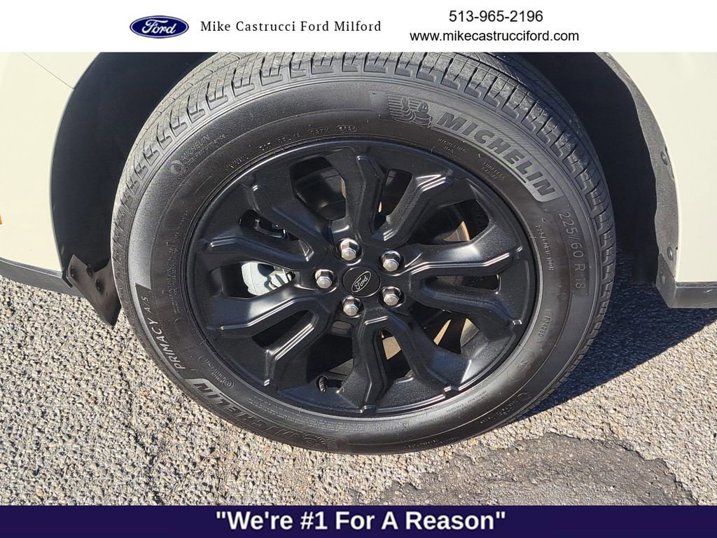 Certified 2024 Ford Maverick Lariat w/ Black Appearance Package image 9