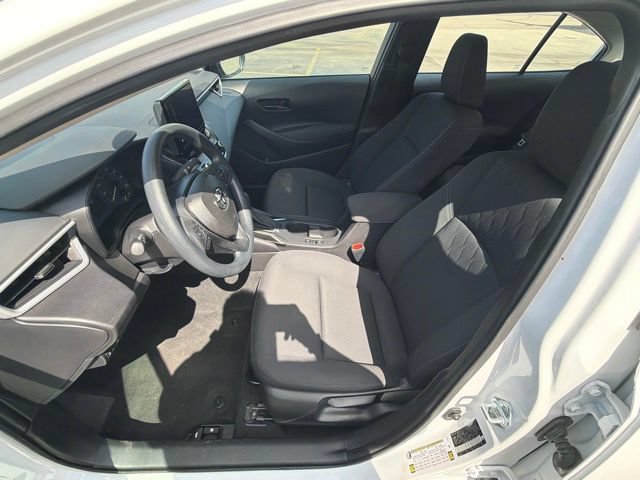 Used 2025 Toyota Corolla LE FWD image 19