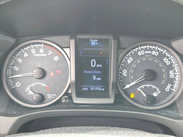 Used 2018 Toyota Tacoma TRD Sport w/ Technology Package AWD/4WD image 10