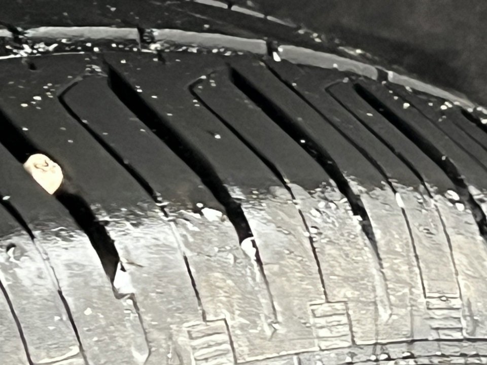 Certified 2023 Ford Explorer XLT w/ Equipment Group 202A image 10