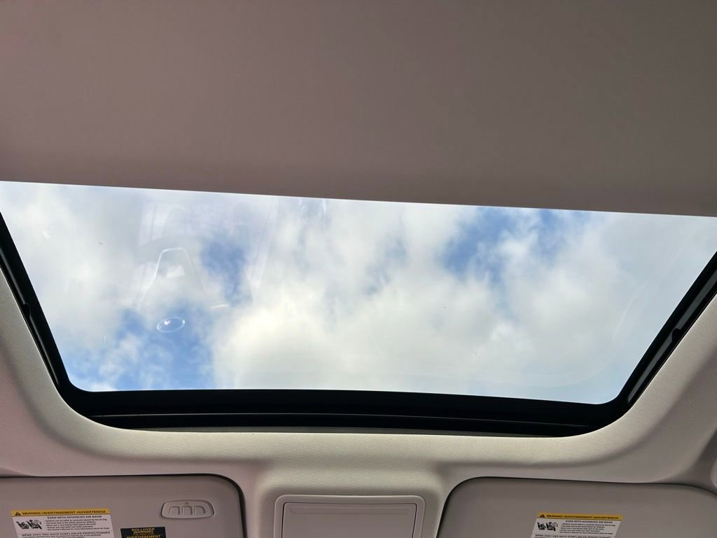 Certified 2022 Ford Escape Titanium w/ Titanium Elite Package image 21