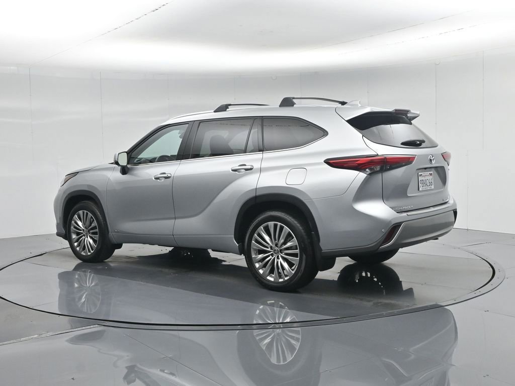 Used 2022 Toyota Highlander Platinum image 15