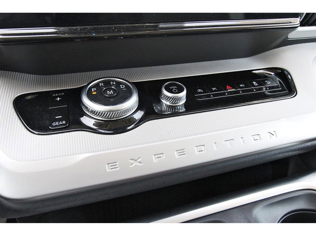 Certified 2025 Ford Expedition Max Active image 28