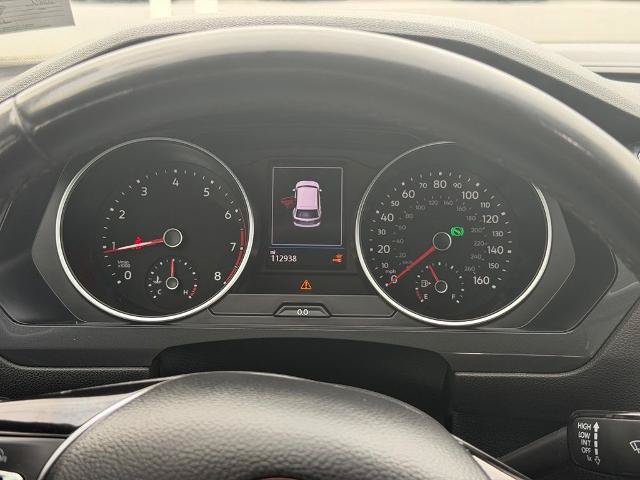Used 2020 Volkswagen Tiguan SE w/ Panoramic Sunroof Package AWD/4WD image 18