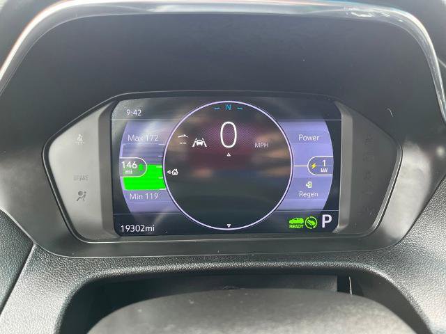 Used 2022 Chevrolet Bolt LT w/ Infotainment Package FWD image 24