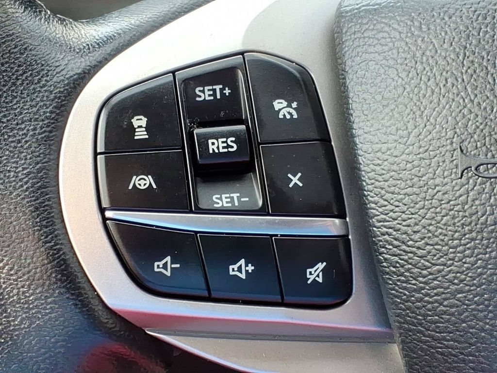 Certified 2023 Ford Explorer XLT w/ Equipment Group 202A AWD/4WD image 25