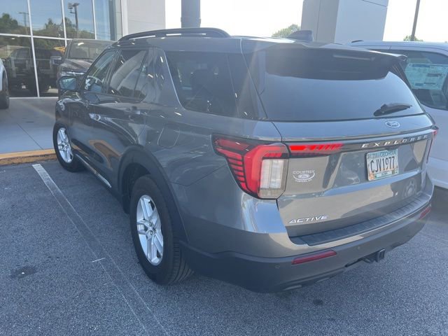 Certified 2025 Ford Explorer Active RWD image 5