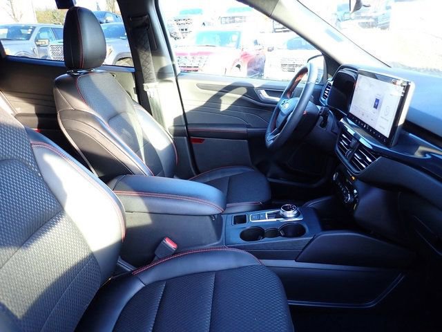 Certified 2024 Ford Escape ST-Line w/ Tech Pack #1 image 11