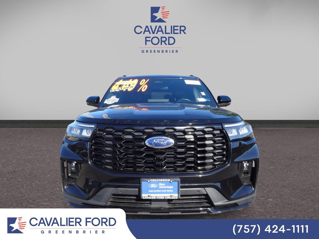 Certified 2025 Ford Explorer ST-Line AWD/4WD image 5