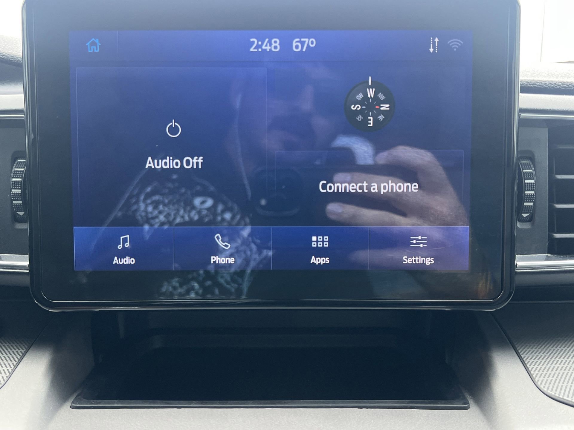 Certified 2021 Ford Explorer XLT w/ Equipment Group 202A image 7