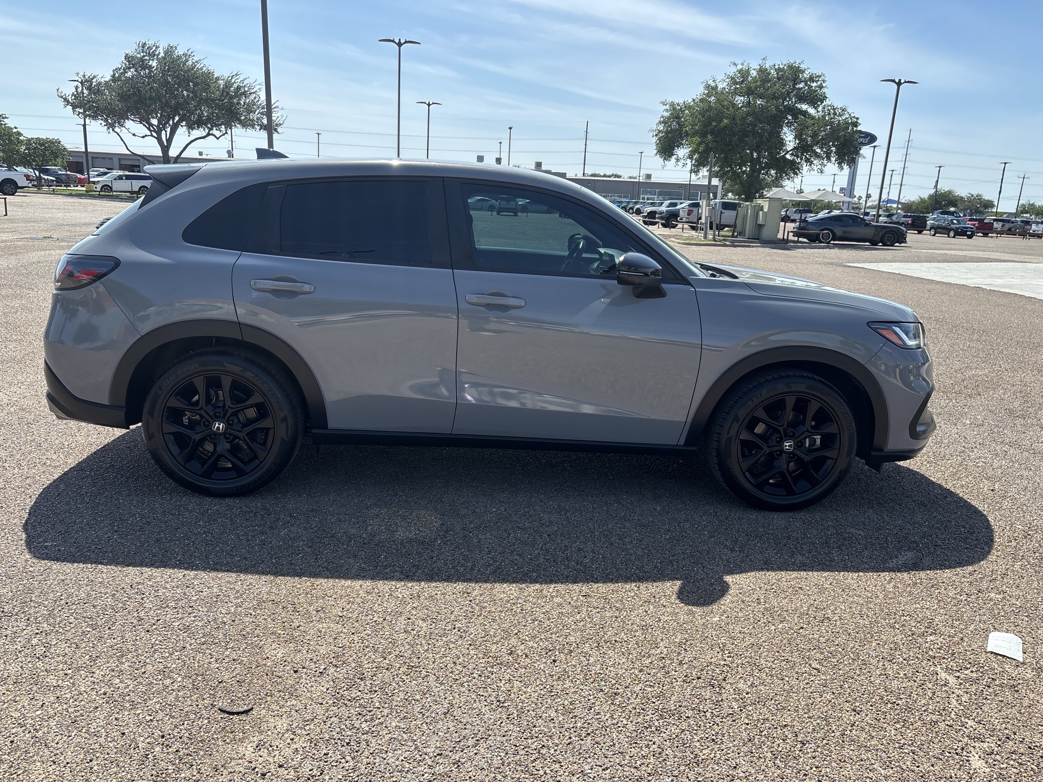 Used 2023 Honda HR-V Sport image 4