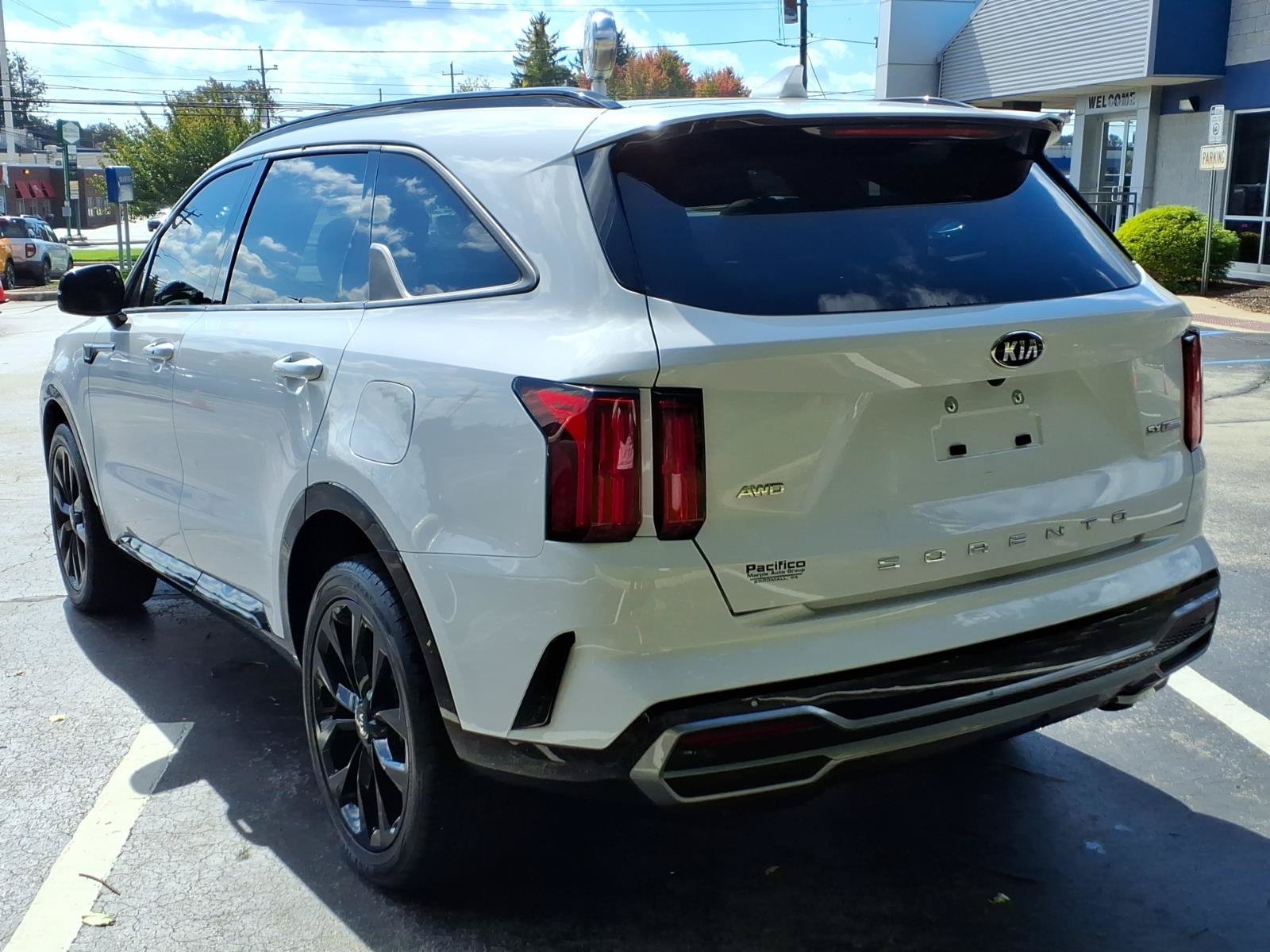 Used 2021 Kia Sorento AWD image 5
