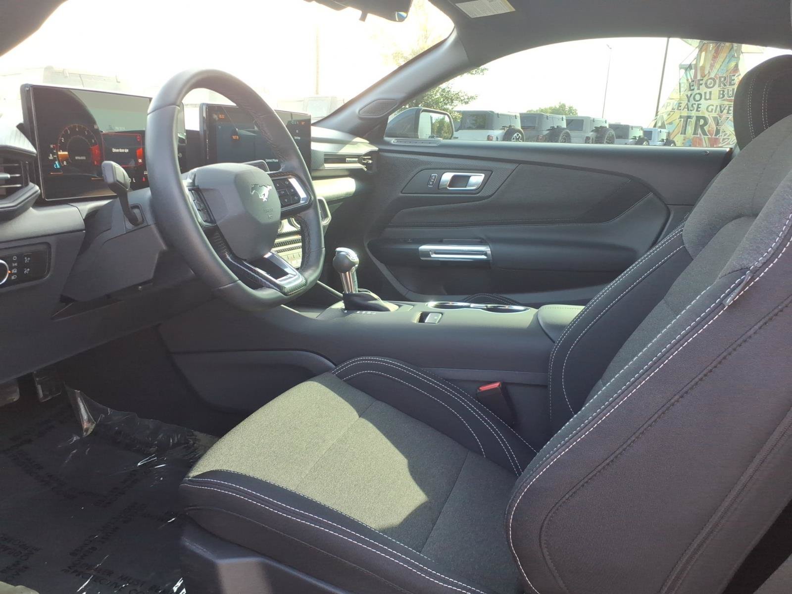 Certified 2025 Ford Mustang Coupe RWD image 10