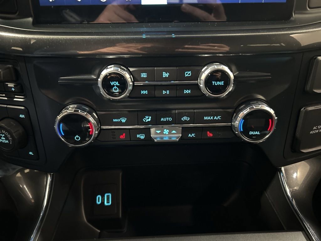 Certified 2021 Ford F150 XLT w/ Equipment Group 302A High image 26