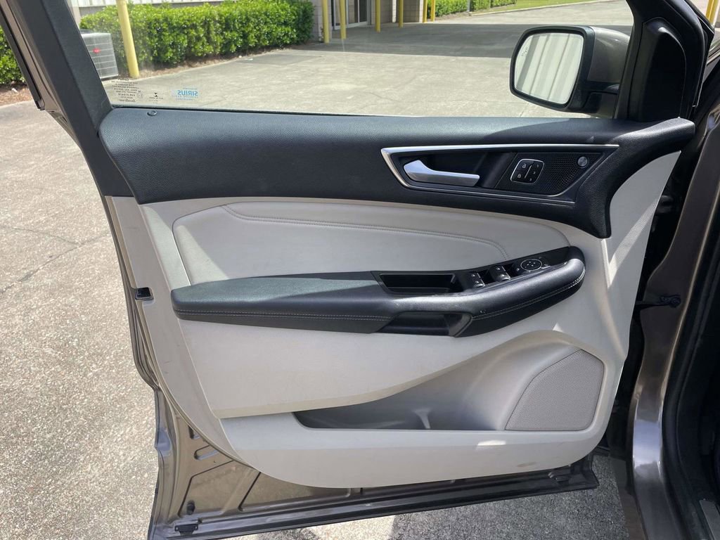 Certified 2019 Ford Edge Titanium w/ Equipment Group 301A image 15
