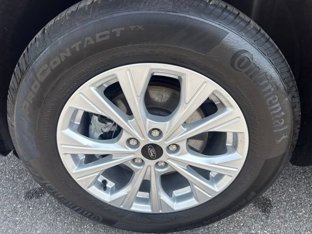 Certified 2025 Ford Escape Active w/ Cold Weather Package AWD/4WD image 10